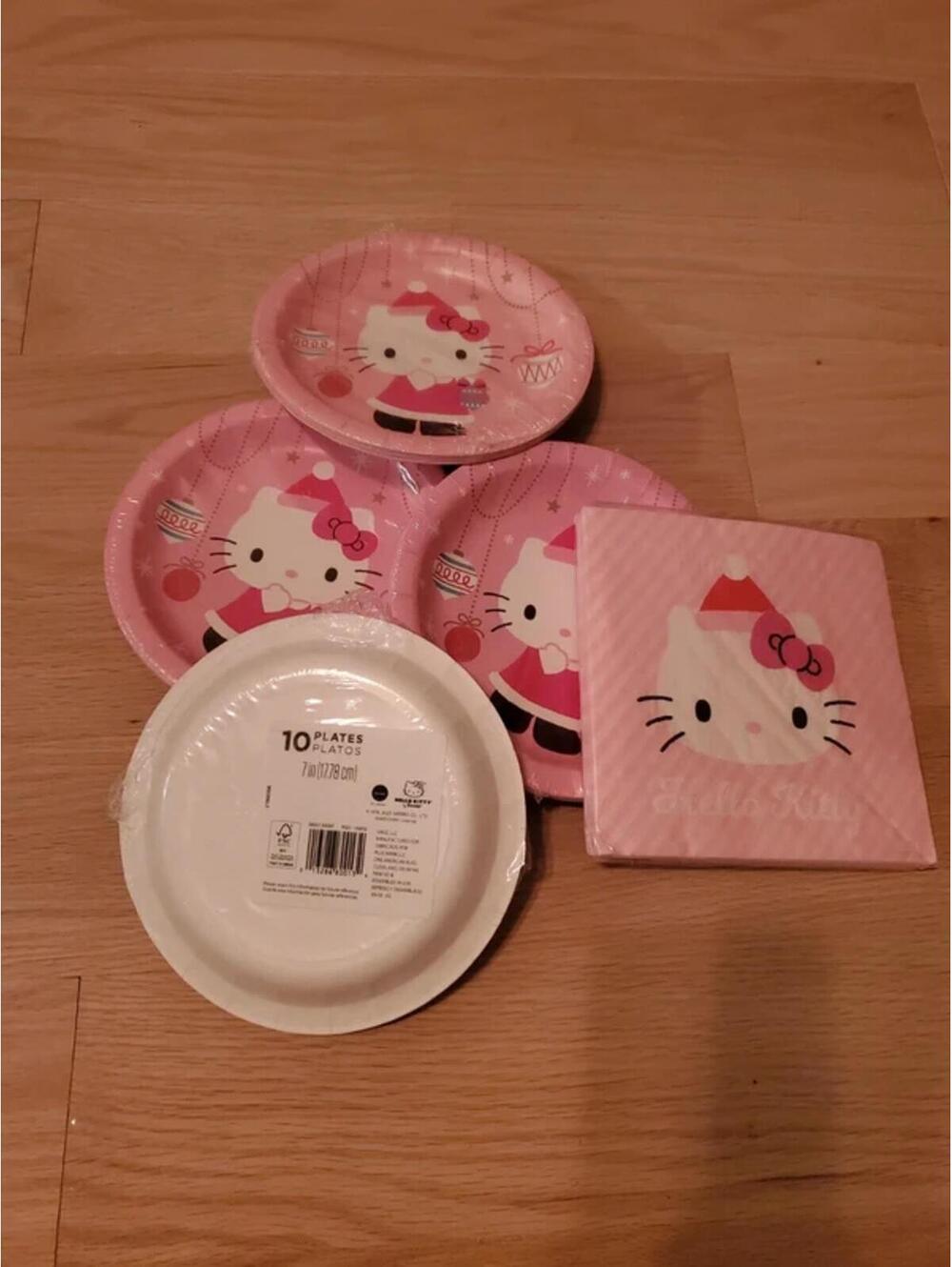 Hello Kitty Paper Plates and Napkins